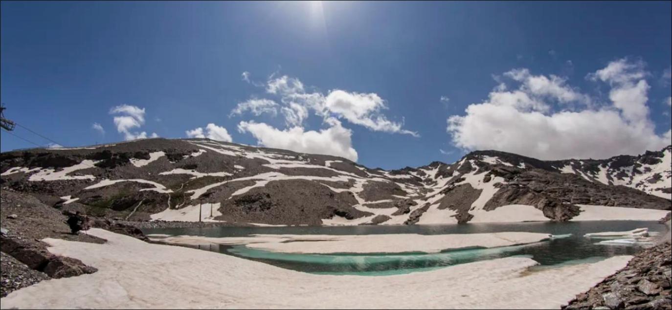 TODOSIERRANEVADA ZONA BAJA - EDIFICIO ATLAS - VISTAS A LA MONTANA - Junto a los Telecabinas Serra Nevada Exterior foto